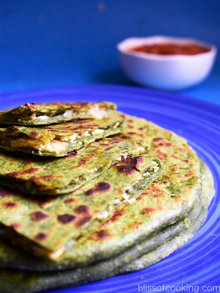Palak Paneer Ka Paratha Spinach Bread Stuffed With Cottage Cheese