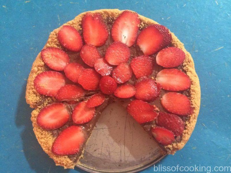 No Bake Strawberry Chocolate Tart