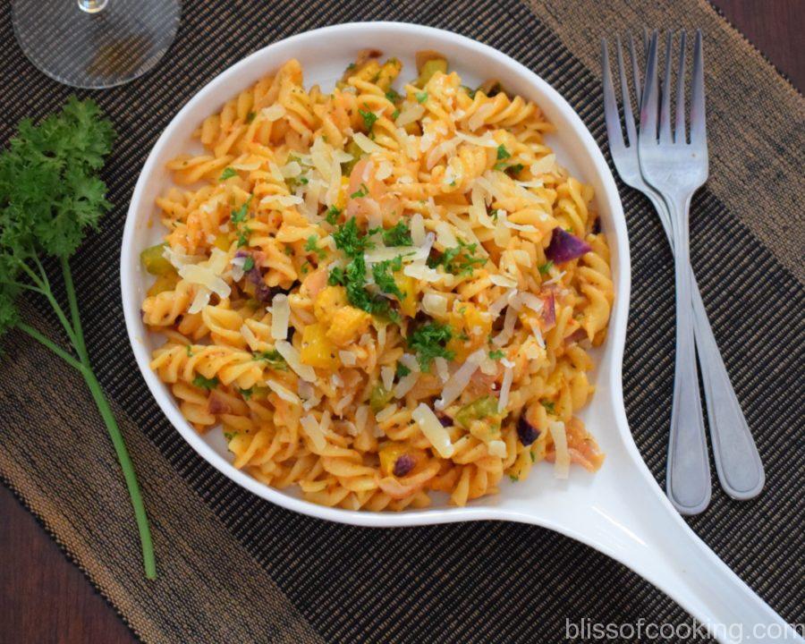 Vegetable Pasta in Sweet Pepper Sauce