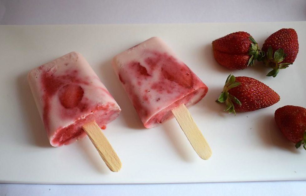 Strawberry And Yogurt Popsicle
