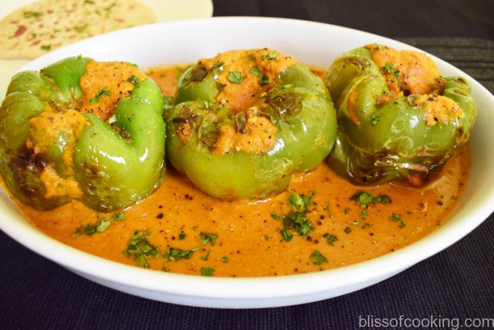 Stuffed Capsicum in Tomato Gravy