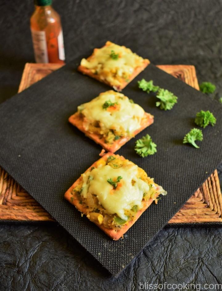 Baked Sweet Corn Crackers