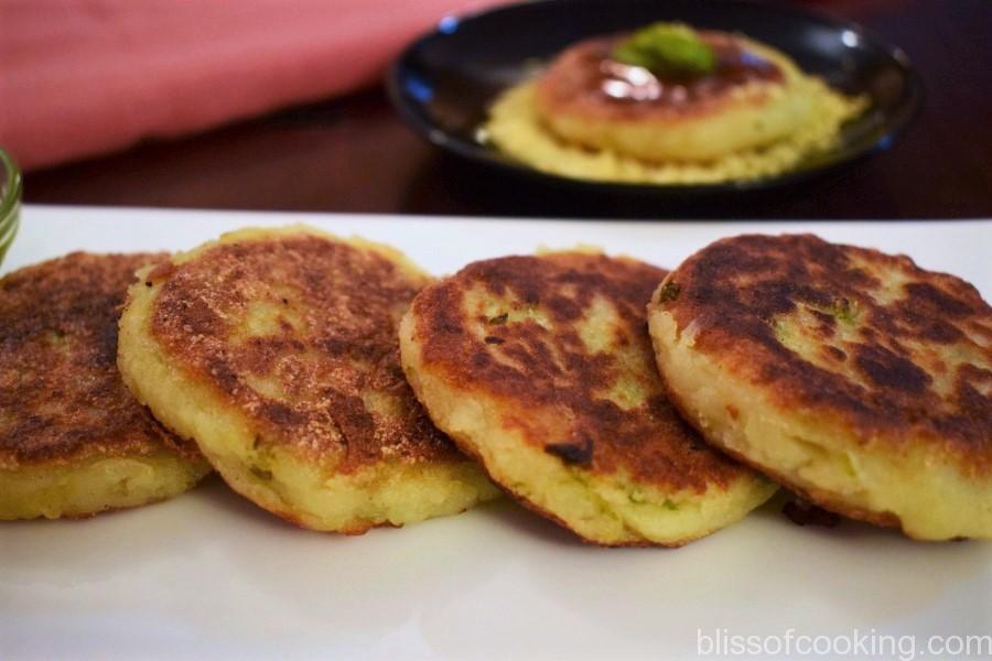 Matar Bhari Aloo Tikki, Patties, Peas stuffed Potato Patties, Tikki