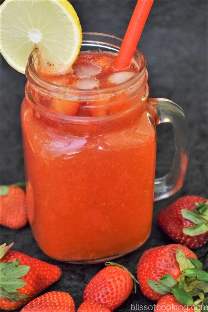 Fresh Strawberry Lemonade