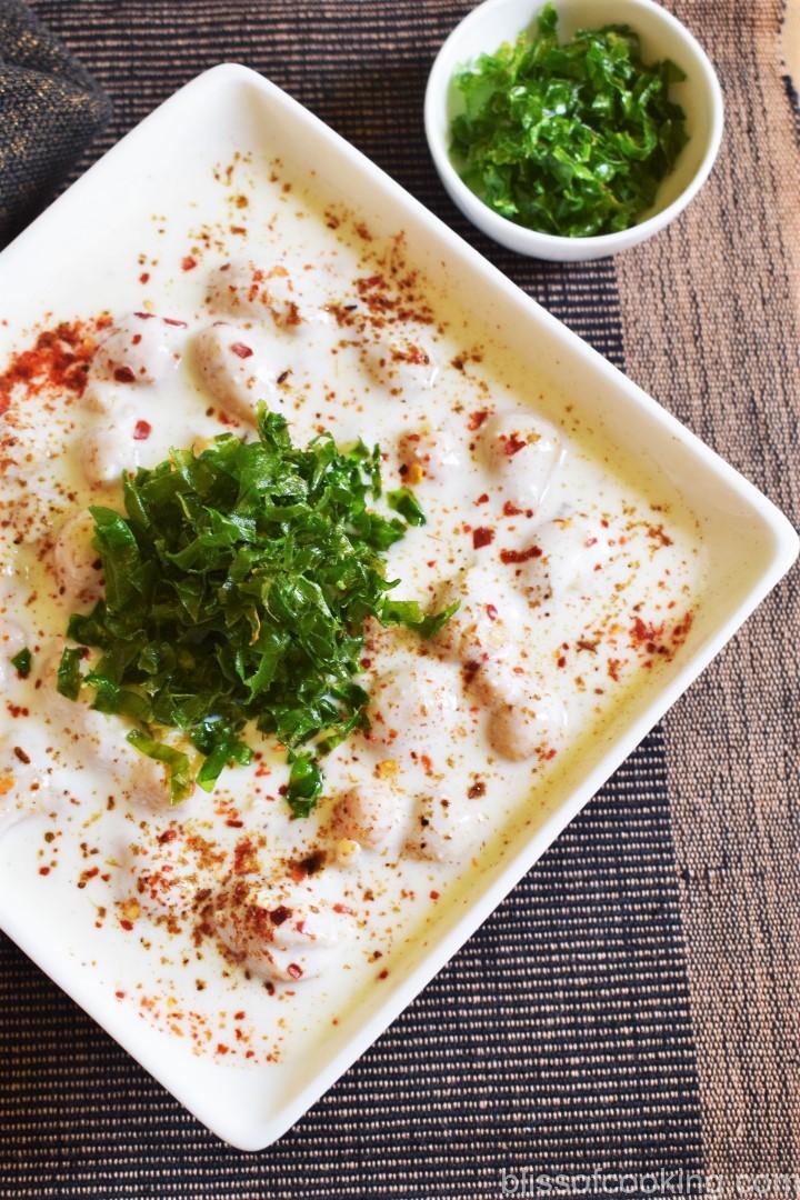 Crisp Spinach Raita with soft Pakori - Bliss of Cooking