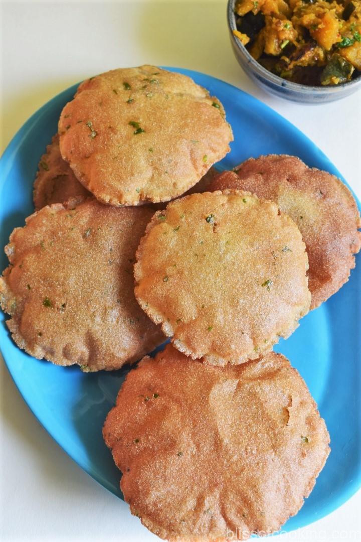 Rajgira Ki Poori, Amaranth Puffed Bread, Rajgira Aloo Poori