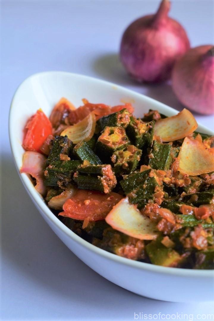 Bhindi Do Pyaza, Okra with Onions