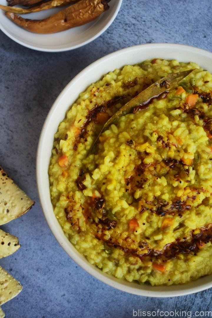 Chilkewali Moong Dal Ki khichdi, Pongal, Rice Porridge