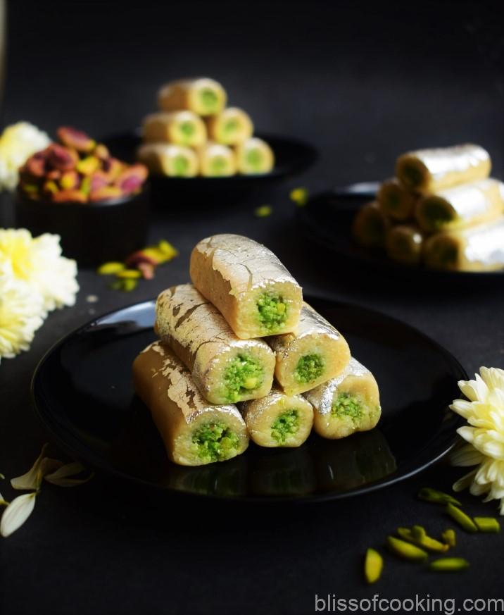 kaju pista rolls, kaju roll, kaju katli, cashew pistachio rolls