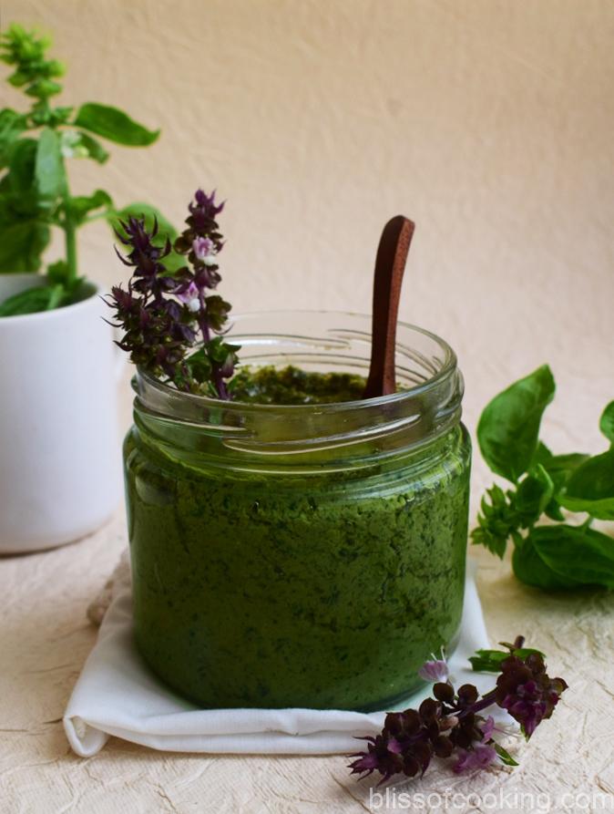 Pesto Sauce, Homemade fresh basil pesto