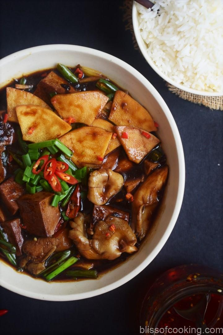 Stir-Fried Bamboo Shoot, stir fry with bamboo shoots and mushrooms, bamboo shoot and mushroom stir-fry recipe