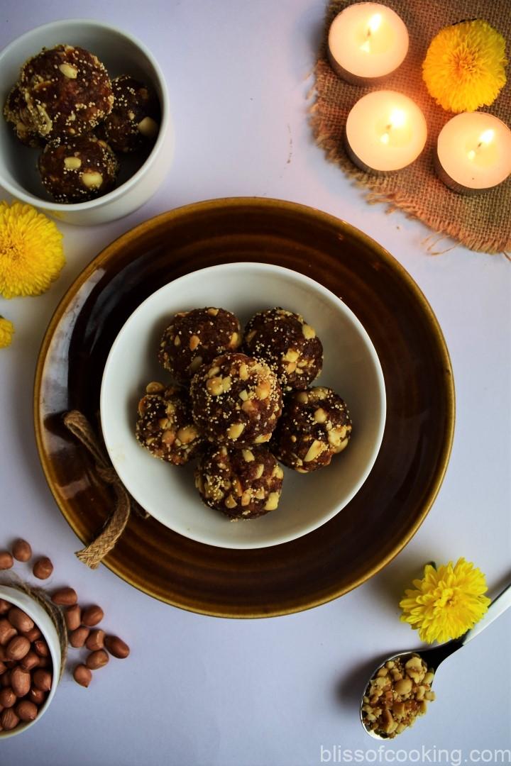 Dates and Peanut Laddu, Khajoor Moongphali ke Laddu, Ladoo, Dates and Peanut Ball