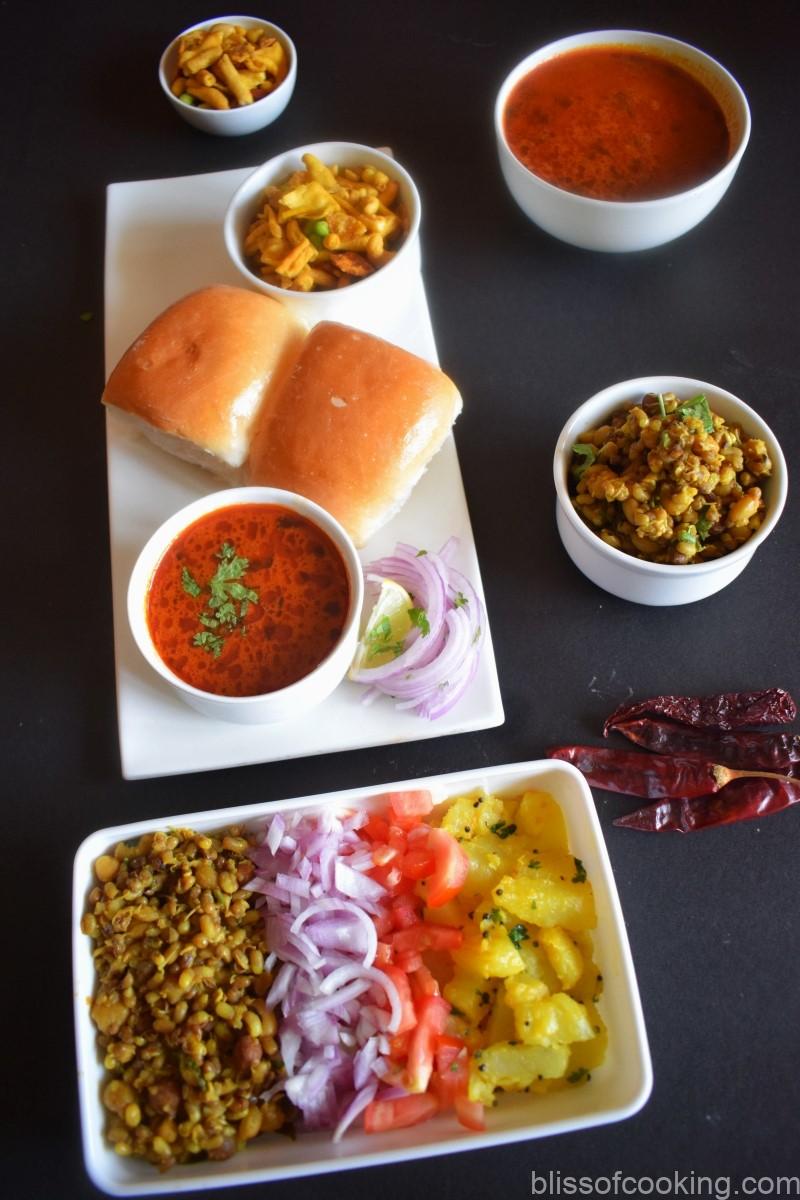 Misal, Misal Pav, Puneri Misal, Maharashtrian Misal Pav, Kolhapuri Misal, Spicy Misal