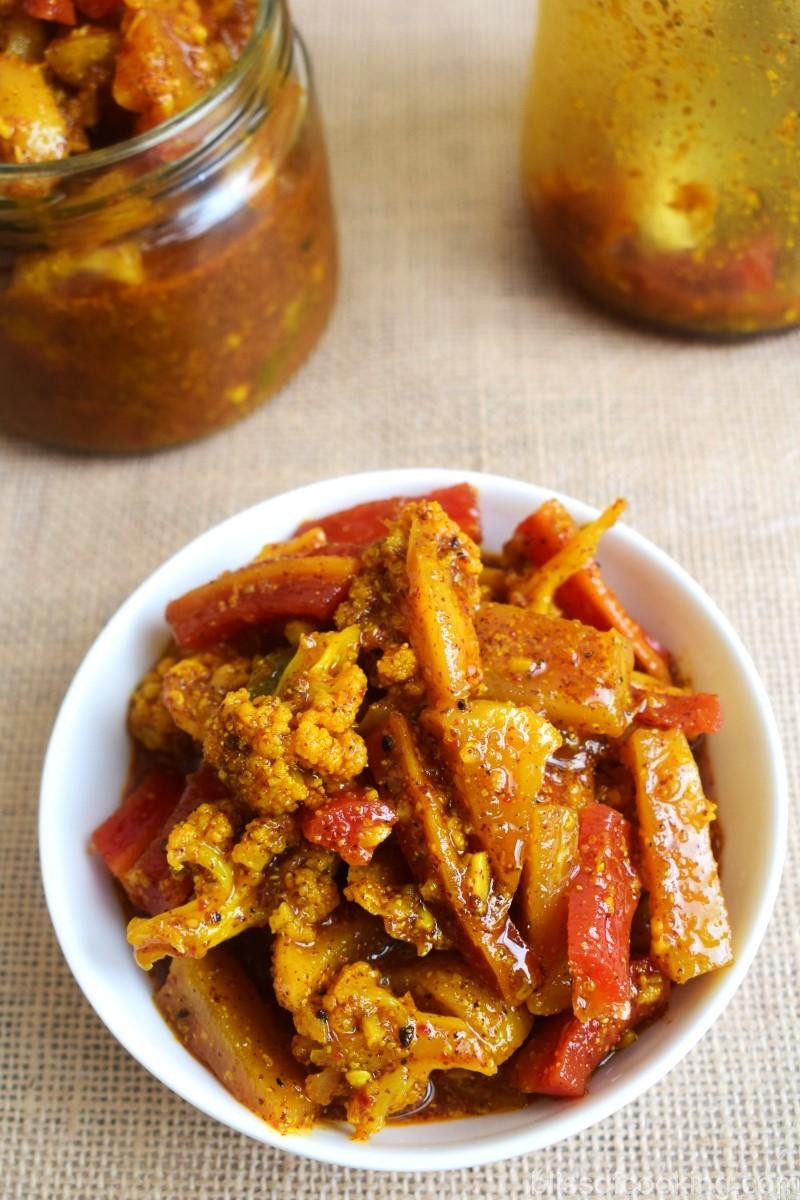 Achar (Pickles), Gajar Gobhi Shalgam ka Achaar, Punjabi Achaar, Winter Pickle, Carrot Cauliflower Turnip Pickle